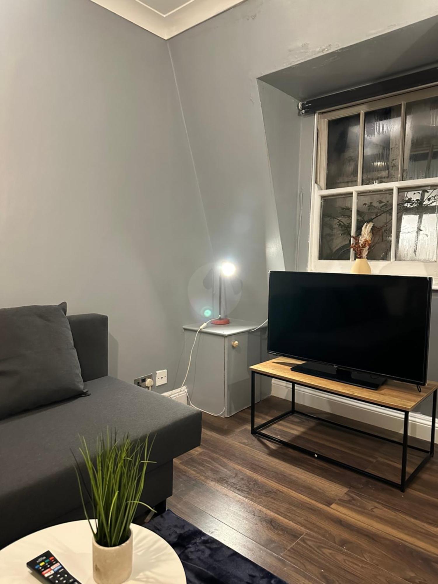 Appartamento Charming 1 Bedroom Flat With Living In Kings Cross, St Pancras No Lift *